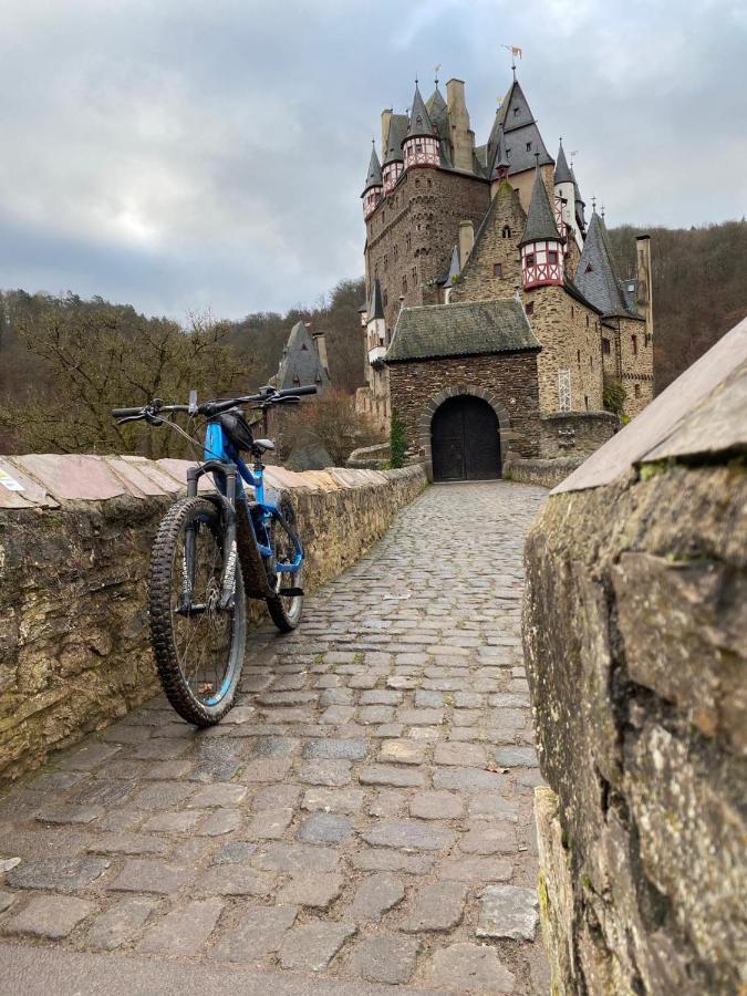 Ferienwohnung Maarburg Ulmen Buitenkant foto